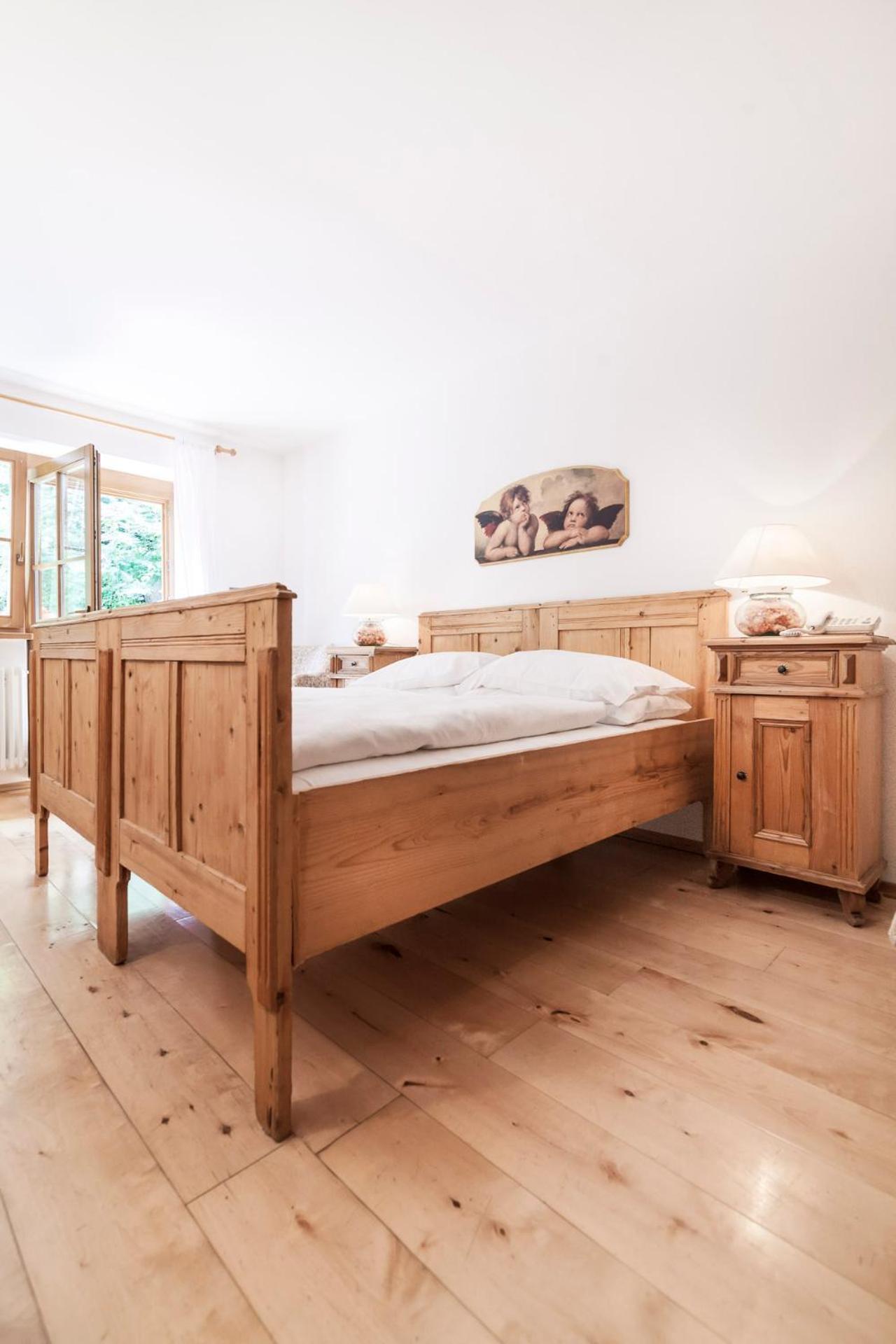 Hotel Bad Schoergau Sarentino Bagian luar foto