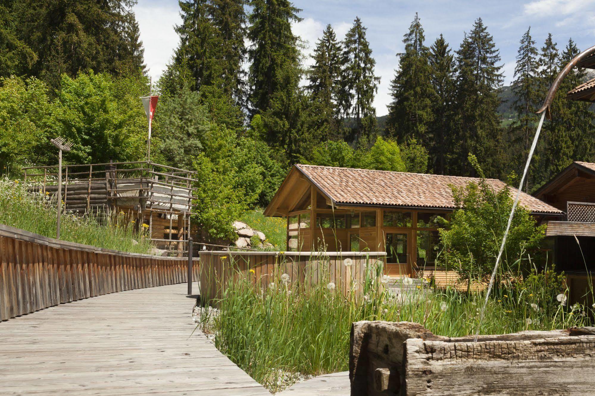 Hotel Bad Schoergau Sarentino Bagian luar foto