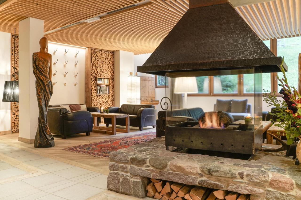 Hotel Bad Schoergau Sarentino Bagian luar foto